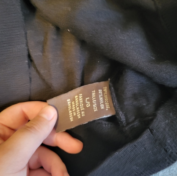 Suzy sheer cold shoulder sweater - Picture 4 of 4